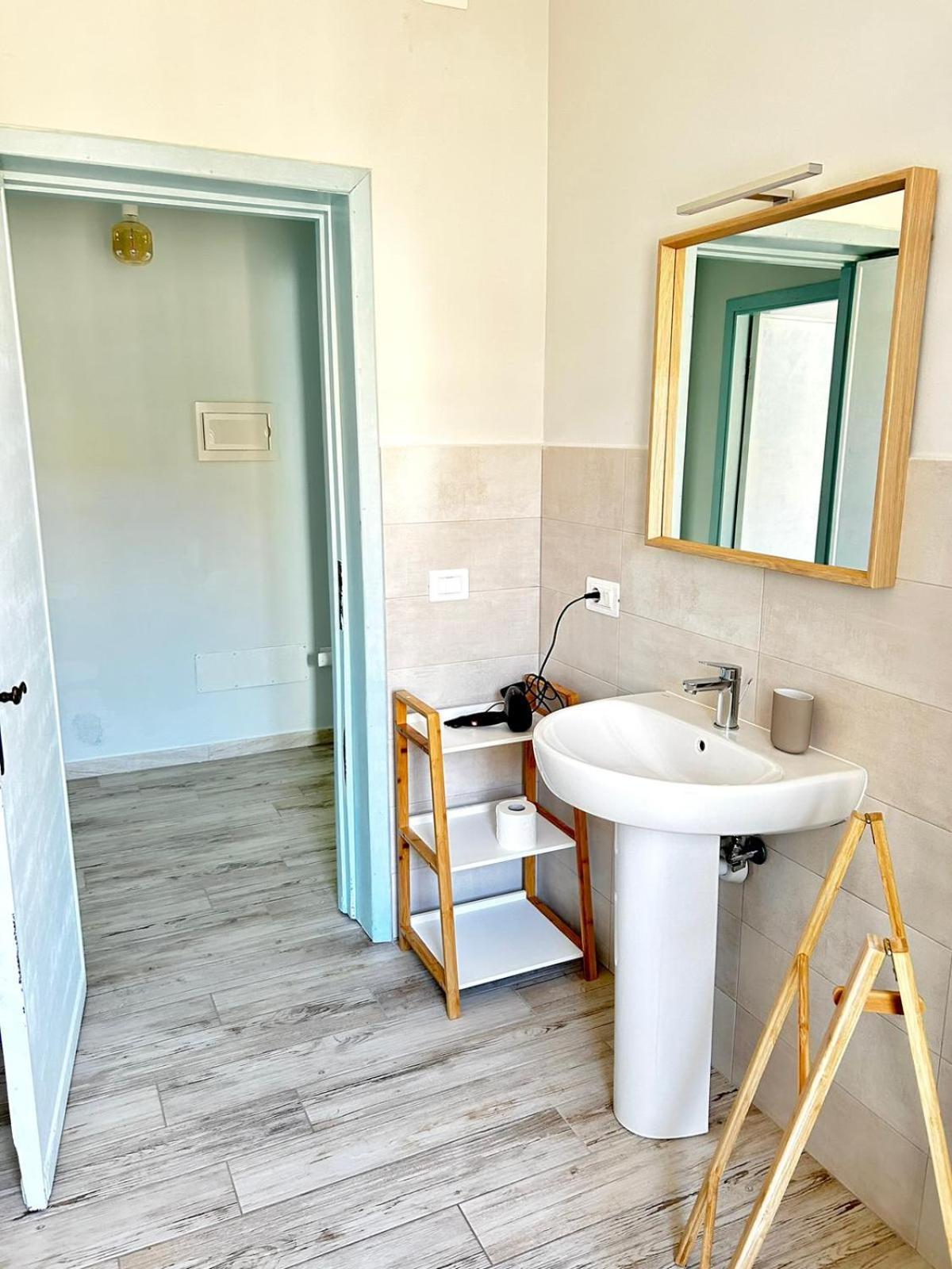 Ferienwohnung Domo Deledda Posada  Zimmer foto